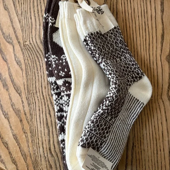 Free People Nordic Knit Sock Bundle 3 pack NWT brown combo - Picture 3 of 4